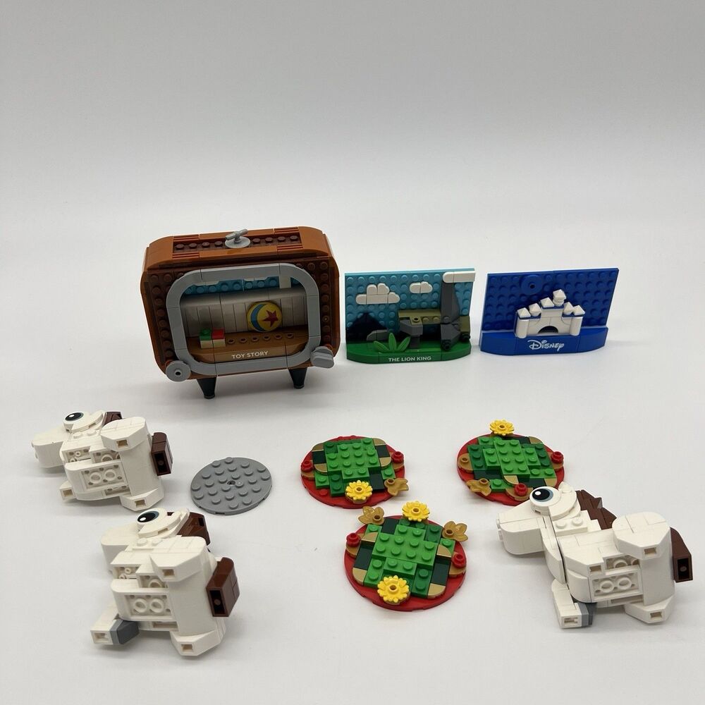 LEGO 40774,40779 Bundle Horse, Disney Classic  Scenes The Lion King Toy Story
